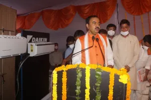 बरेली: उप मुख्यमंत्री को ठंडा रखने के पंडाल में लगाए गए एसी