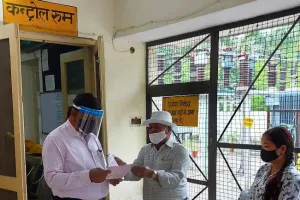 लखनऊ: मध्यांचल एमडी बिफरे, कहा- लापरवाही किसी भी स्तर से बर्दाश्त नहीं की जाएगी