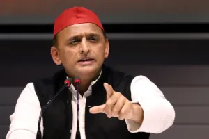 कोविड टीकाकरण पर अखिलेश ने साधा निशाना, बोले- भाजपा की ‘संकीर्ण राजनीति’ टीकाकरण में बाधा