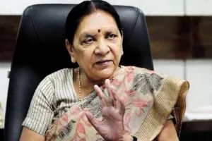 लखनऊ: राज्यपाल आनंदीबेन ने कहा- महिलाओं को प्रशिक्षित करने के लिए विश्वविद्यालय छात्राओं को दें ट्रेनिंग