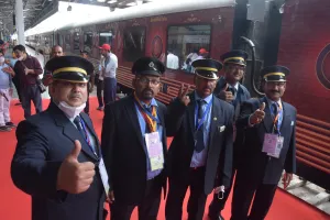 लखनऊ: प्रेसीडेंशियल ट्रेन के लोको पायलट ने कहा-जिंदगी भर याद रहेगा यह लम्हा