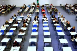 कुछ इस तरह पार लगेगी सीबीएसई 12वीं कक्षा के छात्रों की नैय्या, केंद्र ने सुप्रीम कोर्ट को बताया फार्मूला