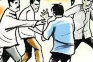 बरेली: बिल वसूलने गई बिजली टीम को घेरकर पीटा, टीम ने भागकर बचाई जान