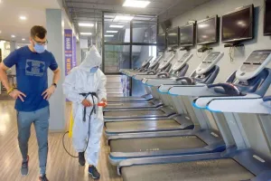 कोरोना से उबरते हुए लॉक से अनलॉक होती दिल्ली, सोमवार से खुल सकते हैं जिम और योग केंद्र