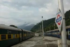हल्द्वानी: सड़क से नहीं बल्कि अबकी बार रेलगाड़ी से आएगा जिले में कोरोना…