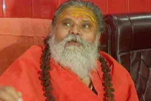 धर्मांतरण को लेकर सख्‍त हुआ अखाड़ा परिषद, बुलाई 13 अखाड़ों की बैठक, महंत नरेंद्र गिरि ने कही ये बड़ी बात