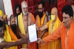 अयोध्या: ट्रस्ट में भ्रष्टाचार, संत समाज में रोष, कहा- कुछ कॉलनेमियों का…