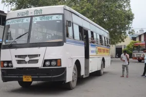 नैनीताल: रोडवेज बसों की कमी से लोग परेशान, पास बनाने के बावजूद टैक्सी में जाना मजबूरी