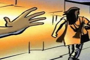 लोको पायलट ने महिला कर्मचारी से की छेड़छाड़, शिकायत