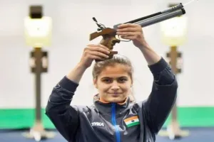 Tokyo Olympics: मनु 25 मीटर पिस्टल इवेंट के टाॅप-5 में, राही 25वें स्थान पर