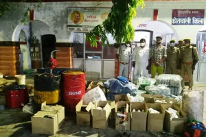 बरेली: बीबीए का छात्र पिता संग चला रहा था नकली मोबिल ऑयल फैक्ट्री