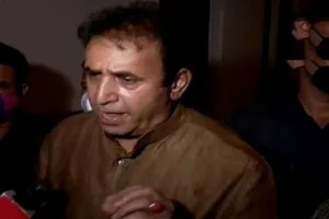 धन शोधन मामला: अदालत ने अनिल देशमुख के सहायकों की हिरासत छह जुलाई तक बढ़ाई