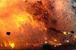 बच्चों को मिला हथगोला, खिलौना समझ लगे खेलने, हो गया विस्फोट, 3 की मौत