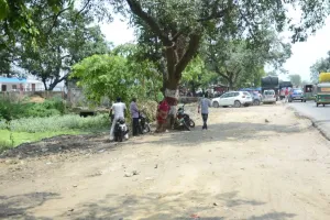 बरेली: न पुलिस न आरटीओ को मतलब, चांदी काट रहा स्टैंड वाला