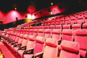 दिल्ली: मनोरंजन करने वाले सचल सिनेमाघर बने कोविड-19 टीकाकरण केंद्र