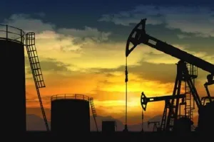 Commodity Exchange: हाजिर मांग के कारण कच्चा तेल वायदा कीमतों में तेजी