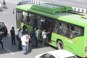 दिल्ली में बस यात्रियों को नहीं करना होगा लंबा इंतजार, गूगल के साथ समझौता करेगी सरकार, Bus आने के सटीक समय की मिलेगी जानकारी