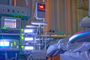 हल्द्वानी: बेस अस्पताल में अभी भी नहीं बन पाया आईसीयू