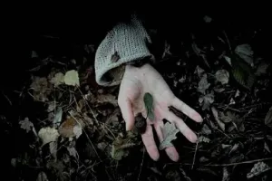 बिजनौर : खेत में मिला ग्रामीण का शव, हत्या का लगाया आरोप