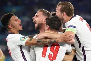 केन के कमाल से इंग्लैंड यूरो 2020 के सेमीफाइनल में