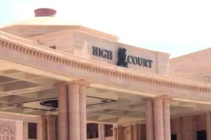 Lucknow HC bench: पंचायत चुनावों के संबंध में चुनाव आयोग से तलब की रिपोर्ट, आयोग के सचिव को हलफनामा दाखिल करने का भी आदेश