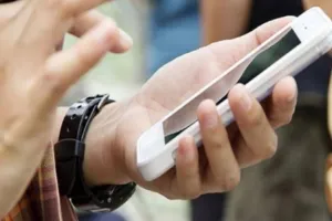 अब मोबाइल डेटा खत्म होने पर तुरंत मिल जाएगा Data Loan, जाने कैसे