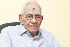 एक युग का अंत: प्रख्यात आयुर्वेदाचार्य Dr. P K Warrier का निधन, प्रधानमंत्री मोदी समेत कई नेताओं ने जताया शोक