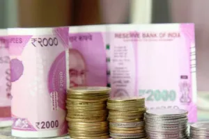 डॉलर के मुकाबले रुपया में तेजी, नौ पैसे की बढ़त के साथ 74.49 रुपये पर हुआ बंद