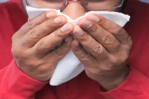 कोविड-19 से लंबे समय तक पीड़ित रहने पर होते हैं 200 से अधिक लक्षण : अध्ययन