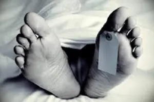 संभल : झोलाछाप की लापरवाही से वृद्धा की मौत, क्लीनिक सीज