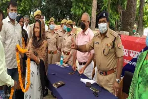 महराजगंज: पुलिस ने तोड़ी नफरत की दीवार, हंसी-खुशी घर लौटा परिवार, जानें पूरा मामला
