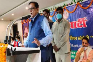 अम्बेडकरनगर: सतीश चन्द्र मिश्र का विरोधी दलों पर हमला, कहा- खुशी का क्या था कसूर?