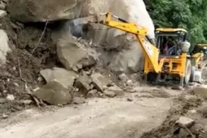 टनकपुर: स्वाला में मलबा हटा तो भारतोली में बना रोड़ा