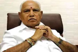 कर्नाटक की सियासत ने ली करवट, येदियुरप्पा ने दिया सीएम पद से इस्तीफा