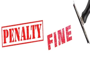 सितारगंज: डीएम ने दिया सर्वेयर, लेखपाल समेत तीन से अर्थदंड वसूली के आदेश