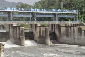 हल्द्वानी: बैराज में अटकी सिल्ट और पाइप लाइनों में पेयजल