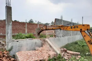 बरेली: बदायूं रोड पर बीडीए ने की कार्रवाई, कॉलोनाइजरों की निकाली जा रही कुंडली