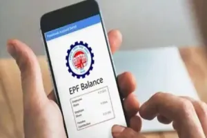 पीएफ खाता 31 अगस्त तक कराएं आधार से लिंक वरना नहीं जमा होगा अंश