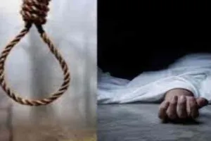 एटा: सैनिक पति की मौत से आहत पत्नी ने फांसी लगाकर की खुदकुशी
