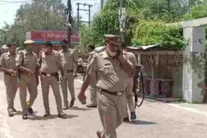 मथुरा: चांदी व्यापारी से दिनदहाड़े एक करोड़ 5 लाख की लूट, इलाके में मचा हड़ंकप