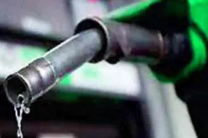 यूपी: नकली डीजल-पेट्रोल बेचने वाले गिरोह का एसटीएफ ने किया भंडाफोड़, चार गिरफ्तार