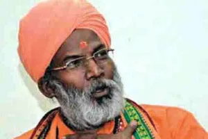 लखनऊ: साक्षी महराज ने सपा व कांग्रेस पर किया तीखा प्रहार, मचा सियासी हड़कंप