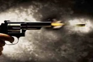 सीतापुर: देशी तमंचा से महिला ने खुद को मारी गोली, परिजनों ने लगाया आरोप