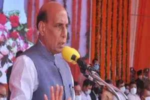 लखनऊ: रक्षामंत्री ने की योगी की तारीफ, कहा- परमात्मा ने अद्भुत जोड़ी बनायी है….