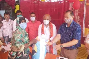 कुशीनगर: पीएम मोदी ने लाभार्थी अमलावती देवी से की बातचीत, कही यह बड़ी बात