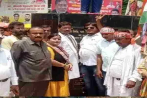 रायबरेली: बढ़ती मंहगाई के खिलाफ कांग्रेस कार्यकर्ताओं ने निकाली पद यात्रा