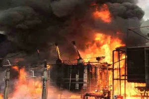 बांदा: सब स्टेशन में लगी भीषण आग, 40 लाख का उपकरण हुआ खाक