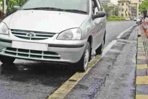 देवरिया: बिना ड्राइविंग लाइसेंस के हर दूसरा आदमी रोड पर दौड़ा रहा है गाड़ी