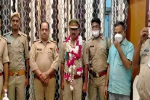 अमेठी: बहादुरपुर चौकी प्रभारी अवनीश कुमार को दी गई भावभीनी विदाई