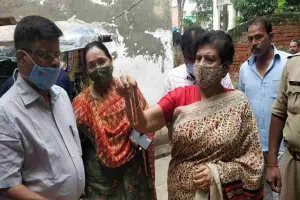 लखनऊ: महापौर ने परखी पेयजल की शुद्धता, दिया जांच का आदेश